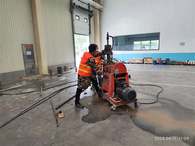 高石碑镇厂房地面下沉塌陷注浆加固施工